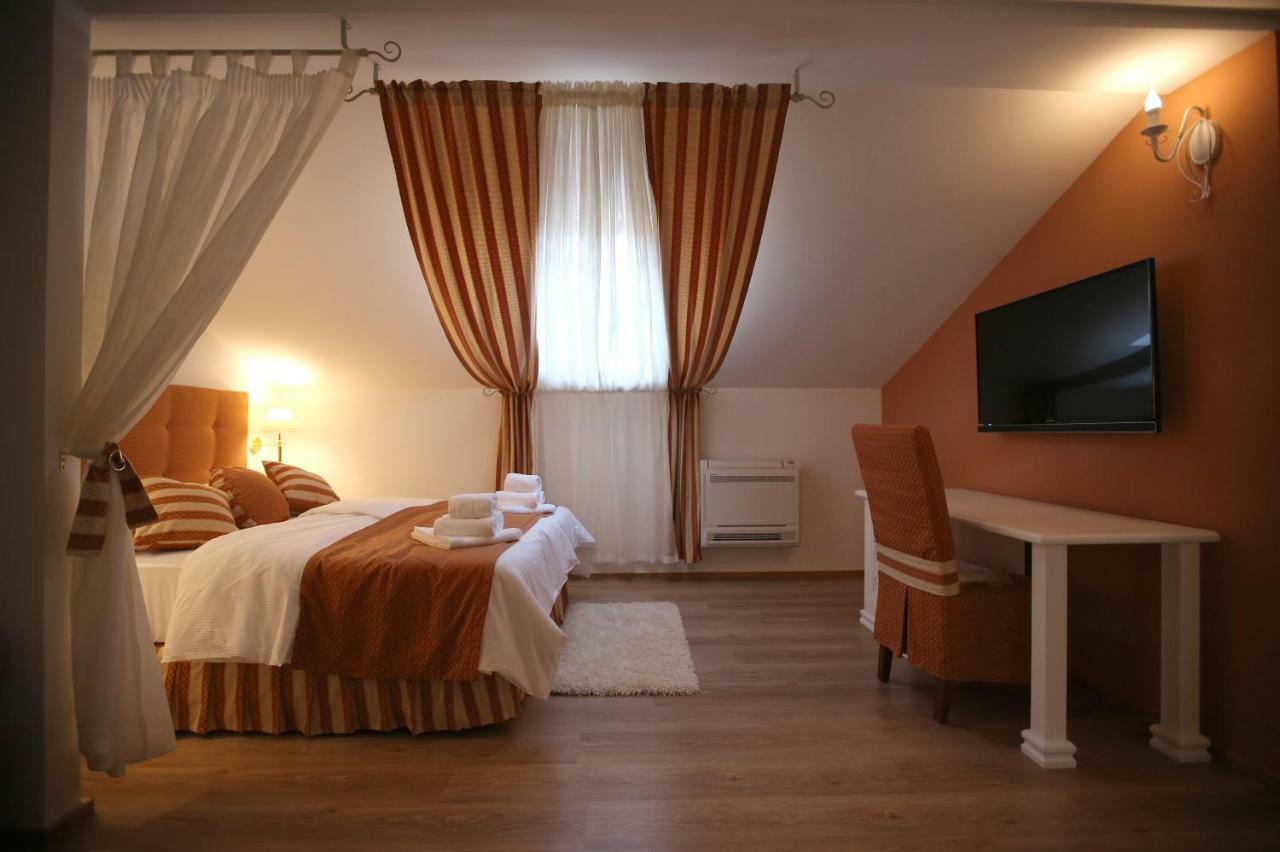Citta Vecchia B&B Krk Town Esterno foto