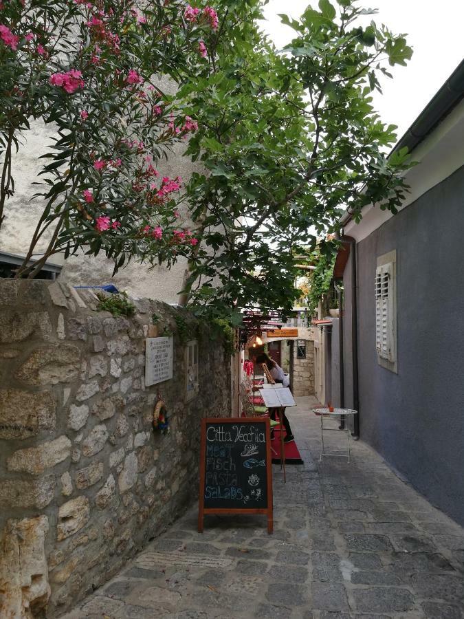 Citta Vecchia B&B Krk Town Esterno foto