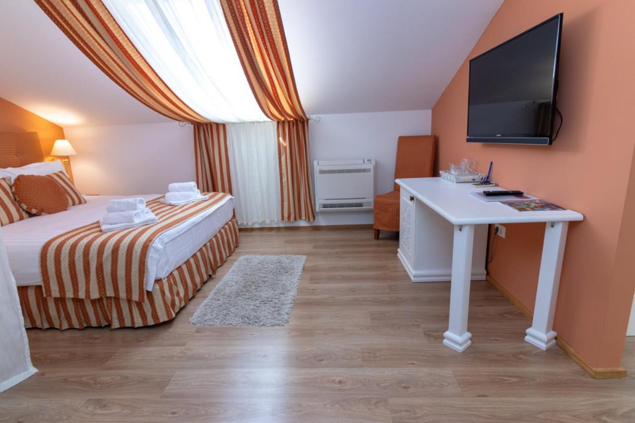 Citta Vecchia B&B Krk Town Esterno foto